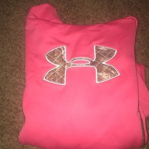 Underarmour camo sweater